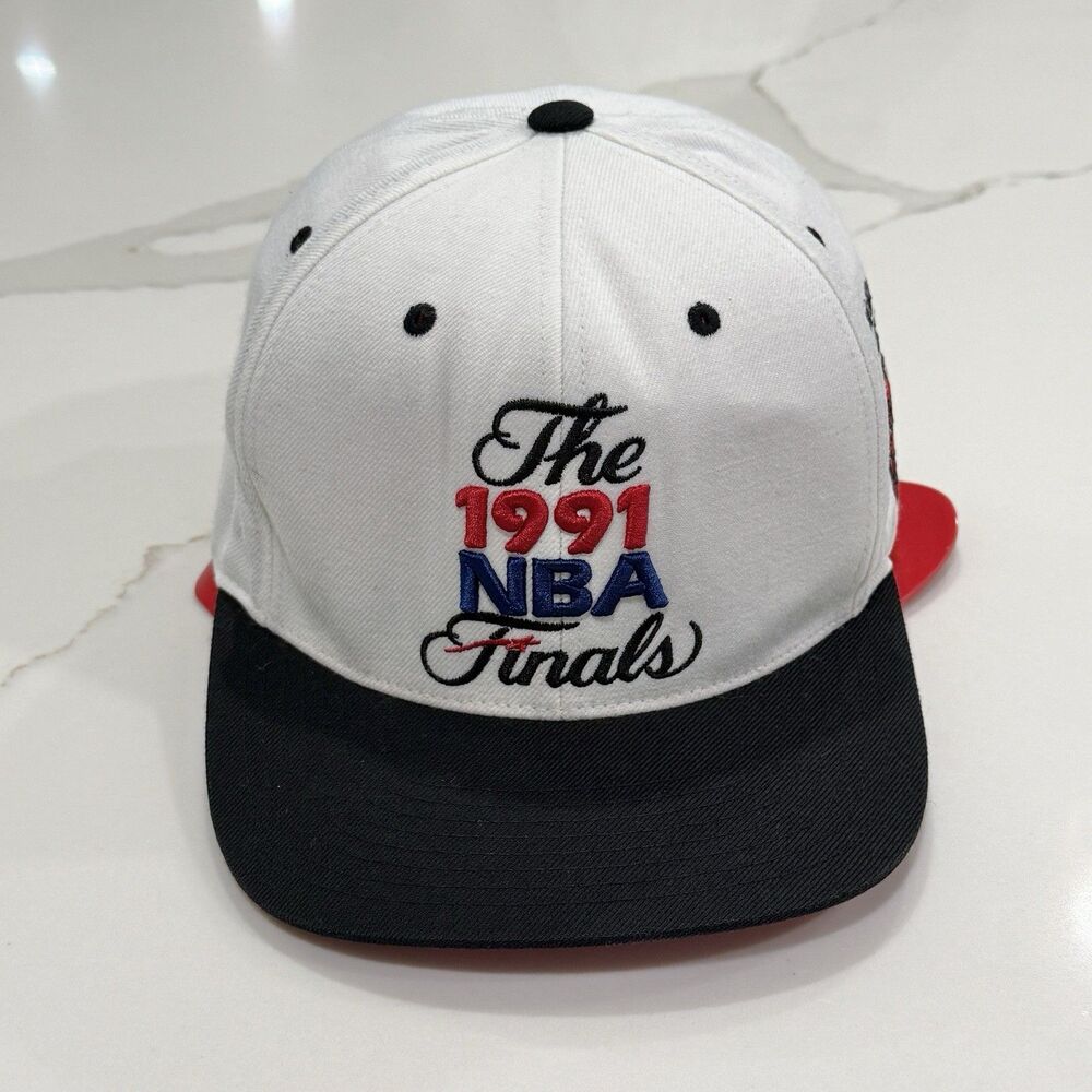 Vintage Mitchell & Ness 1991 NBA Finals Chicago Bulls Snapback Hat